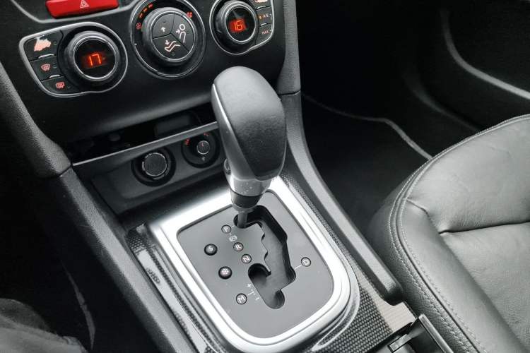 Used Citroen C4L 2013 1.6 THP Automatic Impression Edition Gear Lever