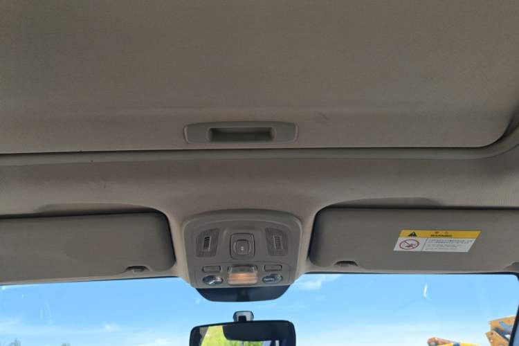 Used Citroen C4L 2013 1.6 THP Automatic Impression Edition Headliner