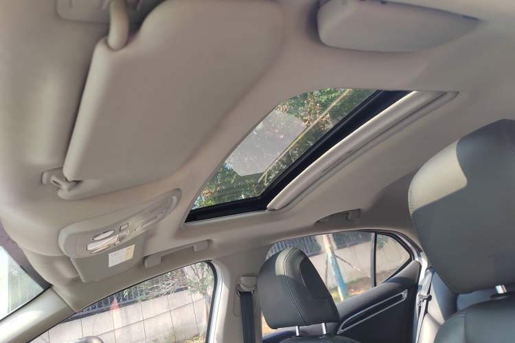 Used Citroen C4L 2013 1.8L Automatic Jingzhi Edition Headliner