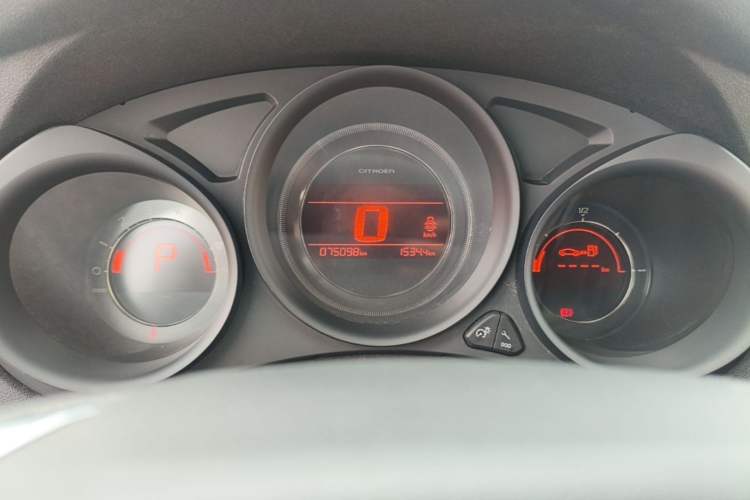 Used Citroen C4L 2013 1.6THP Automatic Enjoyment Edition Instrument Cluster