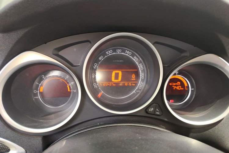 Used Citroen C4L 2013 1.8L Manual Jingzhi Edition Instrument Cluster