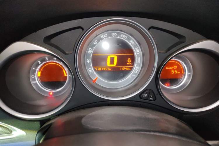 Used Citroen C4L 2013 1.8L Manual Jingzhi Edition Instrument Cluster