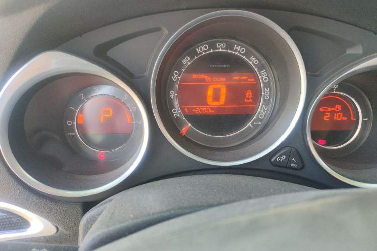 Used Citroen C4L 2013 1.6 THP Automatic Impression Edition Instrument Cluster