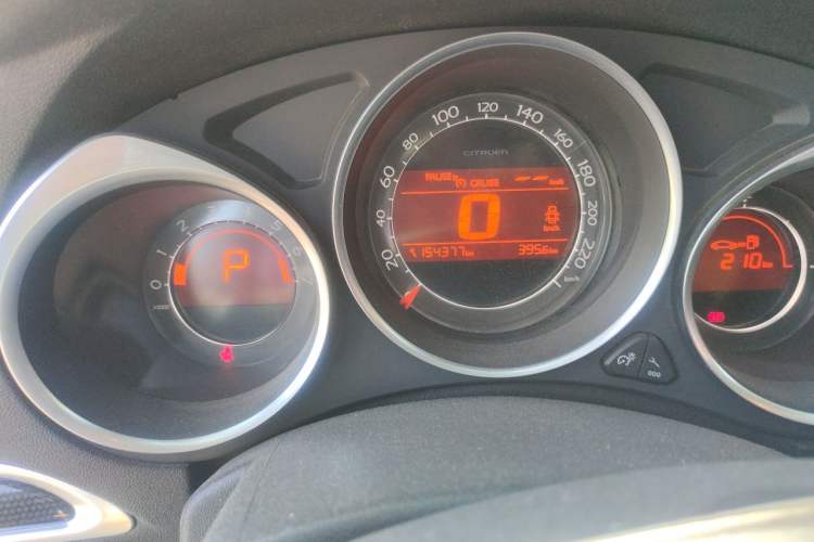 Used Citroen C4L 2013 1.6 THP Automatic Impression Edition Odometer Close Up