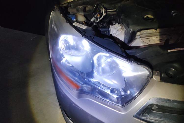 Used Citroen C4L 2013 1.8L Manual Jingzhi Edition Right Front Headlight
