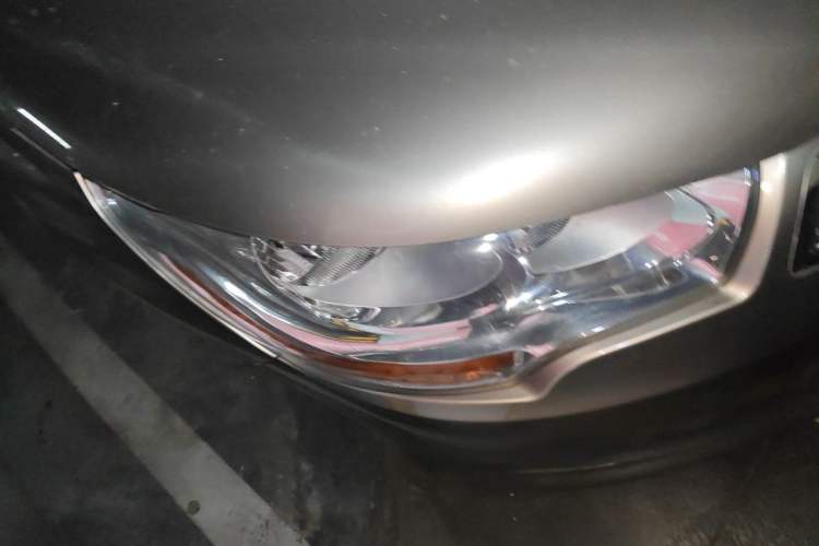 Used Citroen C4L 2013 1.8L Automatic Enjoyment Edition Right Front Headlight