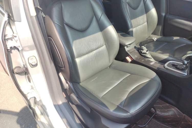 Used Citroen C4L 2013 1.8L Automatic Jingzhi Edition Right Front Seat