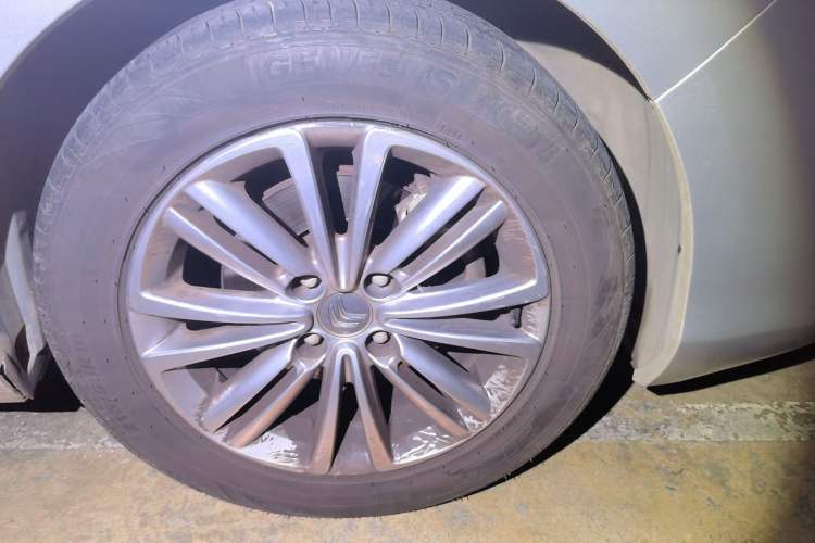 Used Citroen C4L 2013 1.6THP Automatic Enjoyment Edition Right Front Wheel Hub