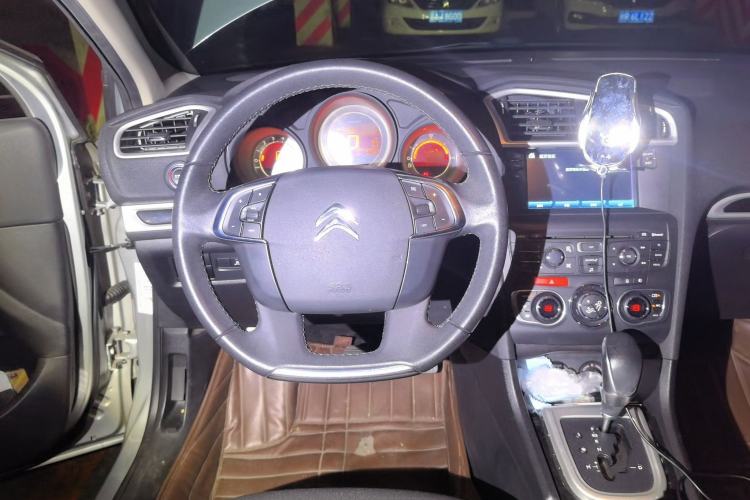 Used Citroen C4L 2013 1.6THP Automatic Enjoyment Edition Steering Wheel