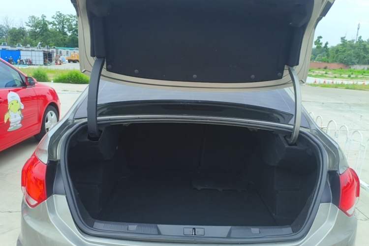 Used Citroen C4L 2013 1.6THP Automatic Enjoyment Edition Trunk