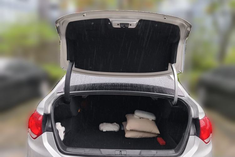 Used Citroen C4L 2013 1.6 THP Automatic Impression Edition Trunk