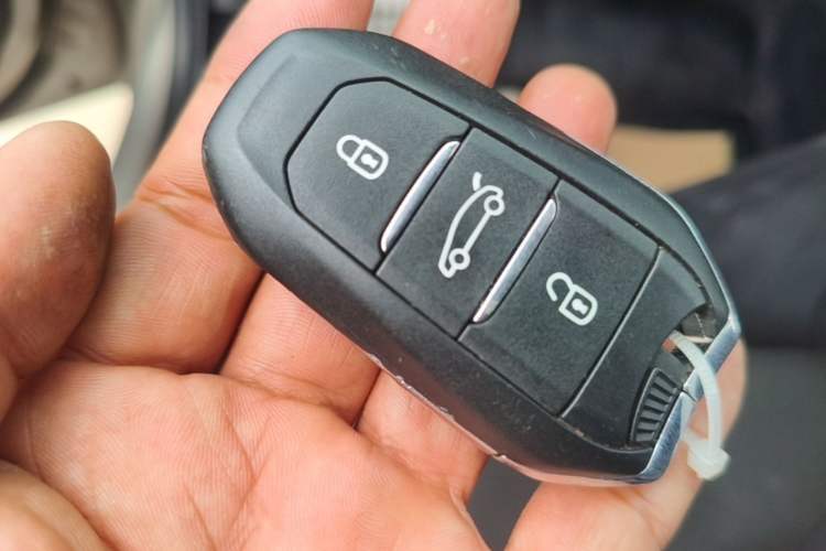 Used Citroen C4L 2013 1.6THP Automatic Enjoyment Edition Vehicle Key