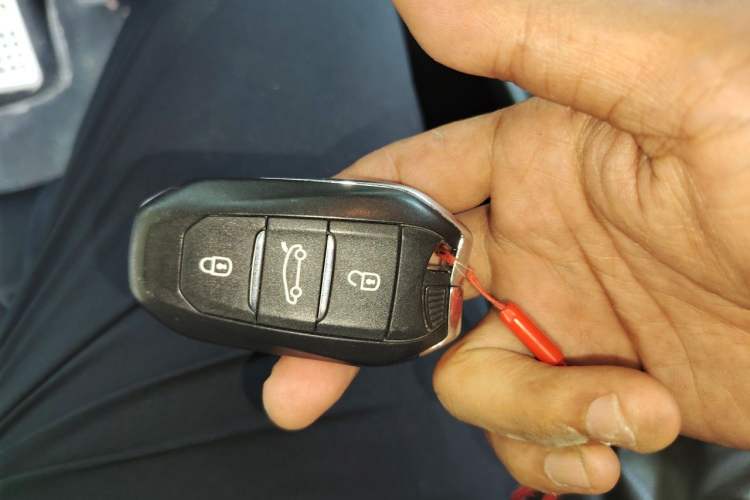 Used Citroen C4L 2013 1.8L Manual Jingzhi Edition Vehicle Key