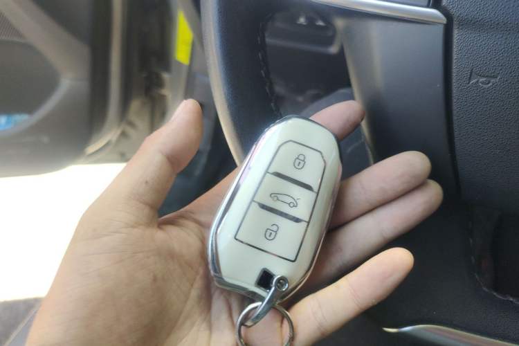 Used Citroen C4L 2013 1.6 THP Automatic Impression Edition Vehicle Key