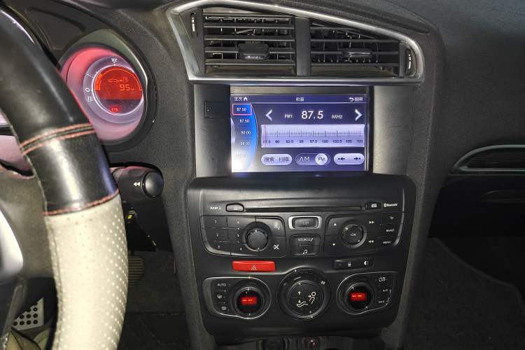 Used Citroen C4L 2013 1.6THP Automatic Dynamic Edition Audio And AC Panel