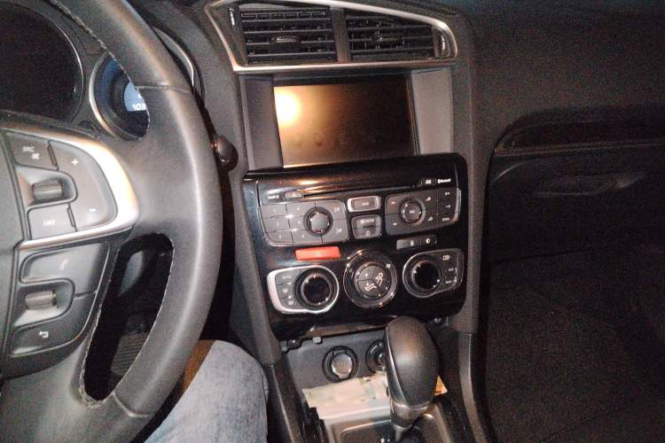 Used Citroen C4L 2013 1.6THP Automatic Dynamic Edition Audio And AC Panel