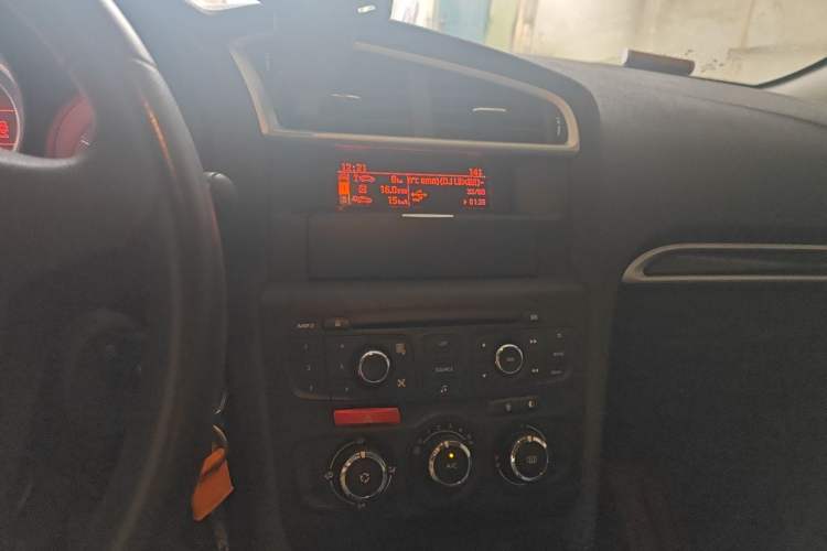 Used Citroen C4L 2013 1.8L Manual Jingxiang Edition Audio And AC Panel