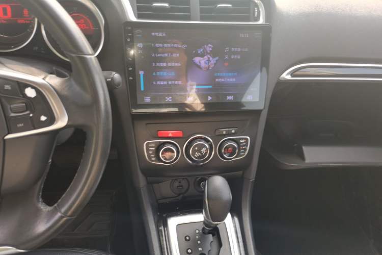 Used Citroen C4L 2013 1.8L Automatic Jingzhi Edition Audio And AC Panel