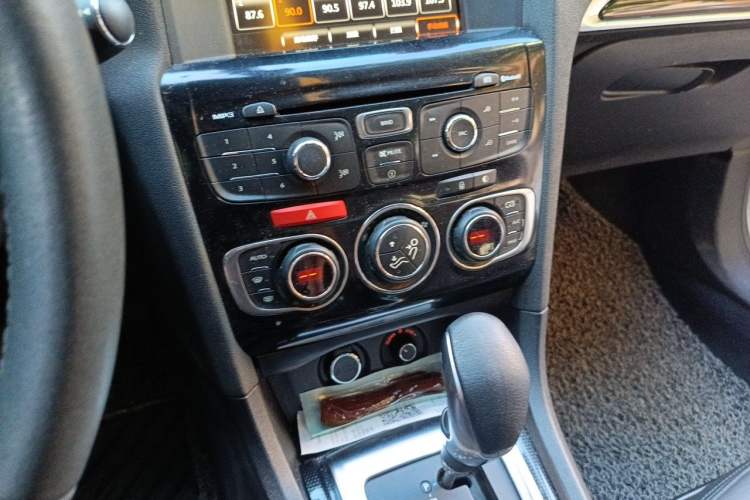 Used Citroen C4L 2013 1.6THP Automatic Dynamic Edition Audio And AC Panel
