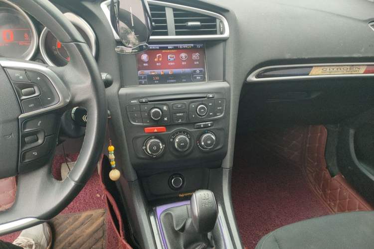 Used Citroen C4L 2013 1.8L Manual Jingxiang Edition Audio And AC Panel