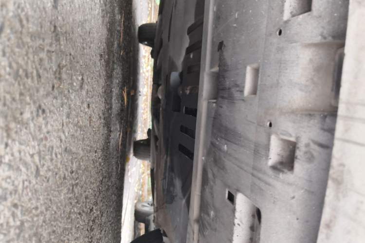 Used Citroen C4L 2013 1.8L Automatic Jingzhi Edition Chassis Front