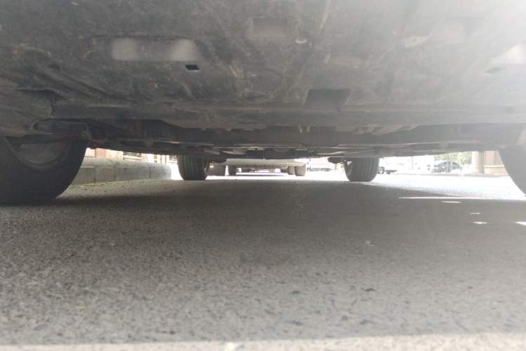 Used Citroen C4L 2013 1.8L Automatic Jingzhi Edition Chassis Front