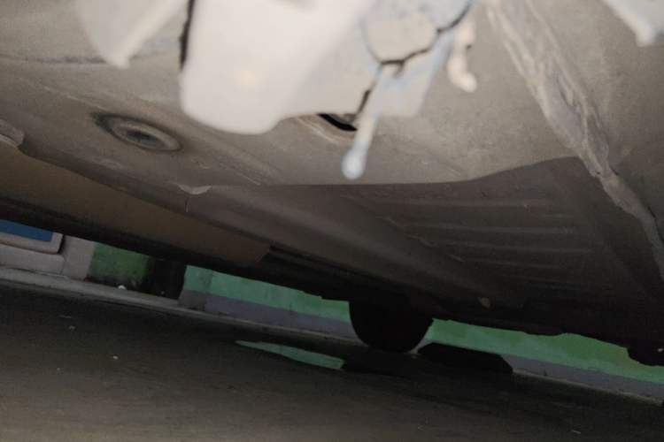 Used Citroen C4L 2013 1.6THP Automatic Dynamic Edition Chassis Front Left