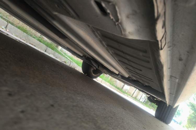 Used Citroen C4L 2013 1.8L Automatic Jingchi Edition Chassis Front Left