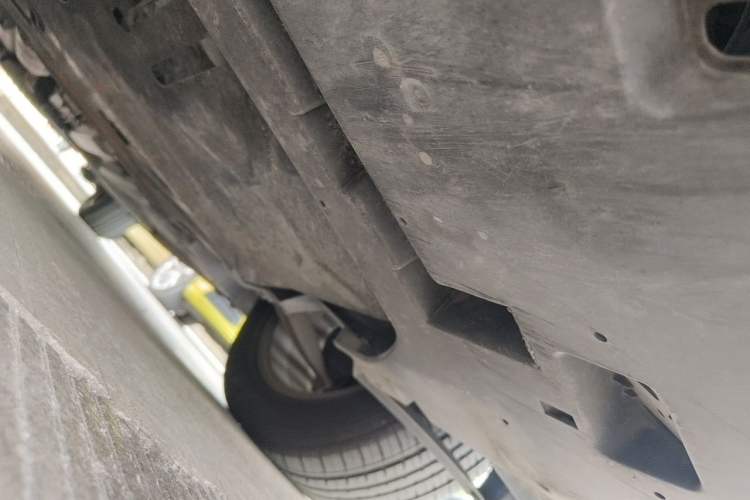 Used Citroen C4L 2013 1.8L Automatic Jingzhi Edition Chassis Front Left