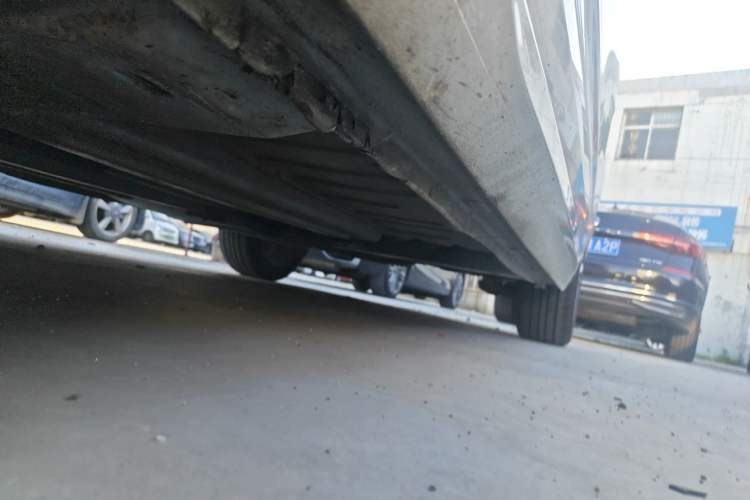 Used Citroen C4L 2013 1.8L Automatic Jingzhi Edition Chassis Front Left