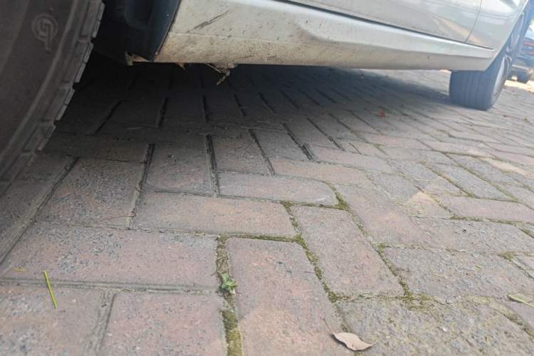 Used Citroen C4L 2013 1.8L Automatic Jingzhi Edition Chassis Front Left