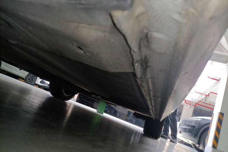 Used Citroen C4L 2013 1.8L Automatic Jingzhi Edition Chassis Front Left