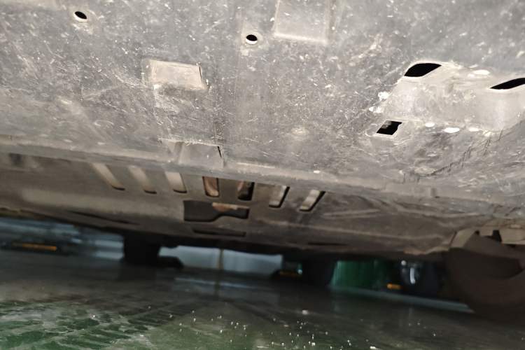 Used Citroen C4L 2013 1.8L Automatic Jingzhi Edition Chassis Front