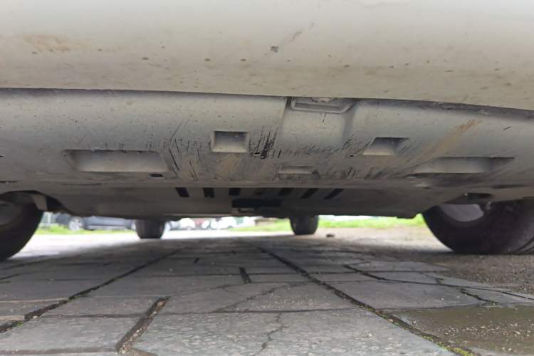 Used Citroen C4L 2013 1.8L Automatic Enjoyment Edition Chassis Front