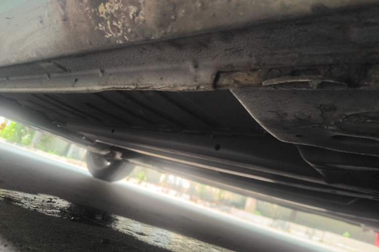 Used Citroen C4L 2013 1.8L Automatic Jingchi Edition Chassis Front Right