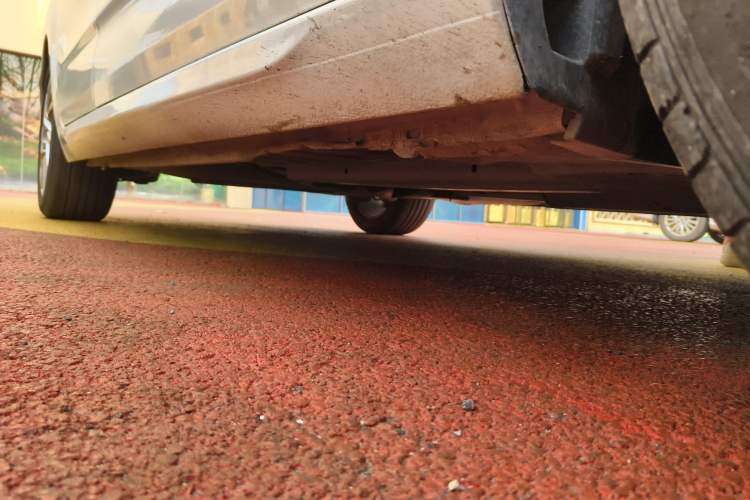 Used Citroen C4L 2013 1.6 THP Automatic Impression Edition Chassis Front Right