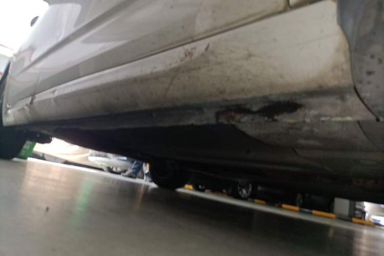 Used Citroen C4L 2013 1.8L Automatic Jingzhi Edition Chassis Front Right