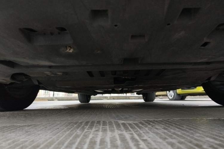 Used Citroen C4L 2013 1.8L Automatic Jingzhi Edition Chassis Front