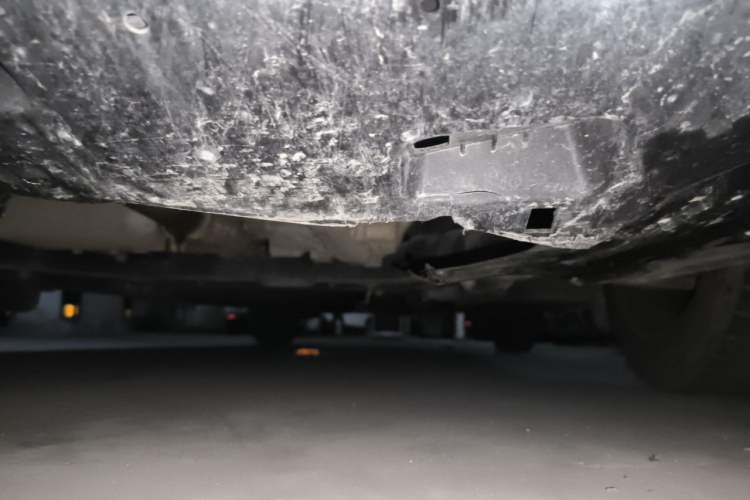 Used Citroen C4L 2013 1.8L Automatic Jingzhi Edition Chassis Front