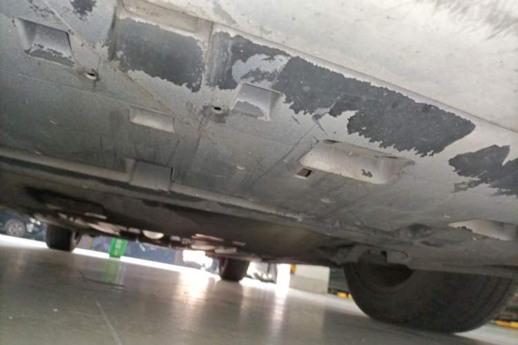 Used Citroen C4L 2013 1.8L Automatic Jingzhi Edition Chassis Front