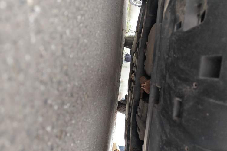 Used Citroen C4L 2013 1.8L Automatic Jingzhi Edition Chassis Front