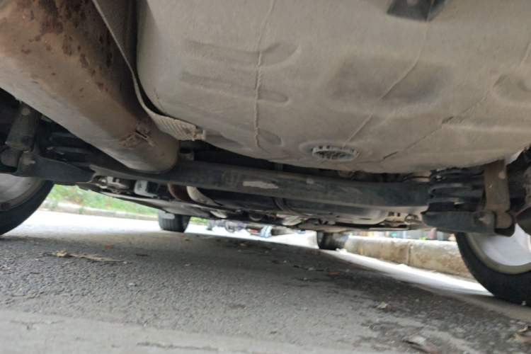 Used Citroen C4L 2013 1.8L Automatic Jingchi Edition Chassis Rear