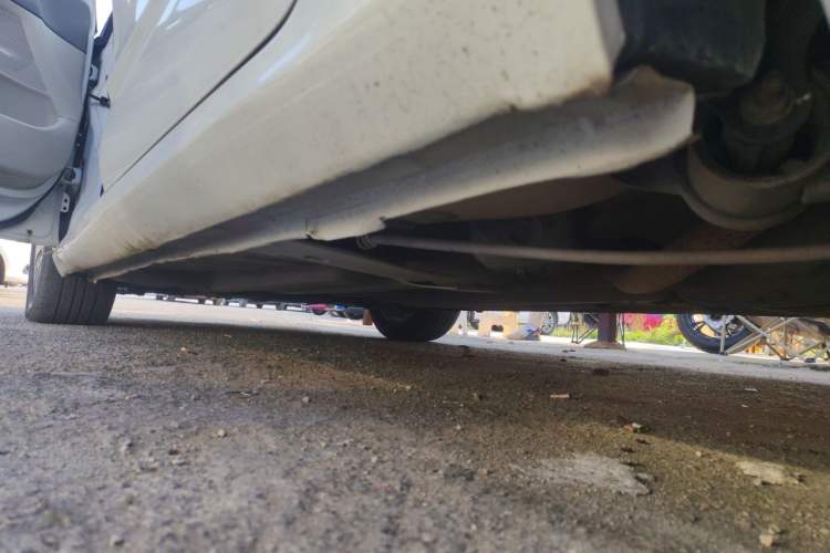 Used Citroen C4L 2013 1.6L Manual Jingzhi Edition Chassis Rear Left