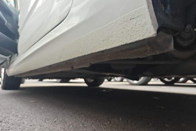 Used Citroen C4L 2013 1.6 THP Automatic Impression Edition Chassis Rear Left