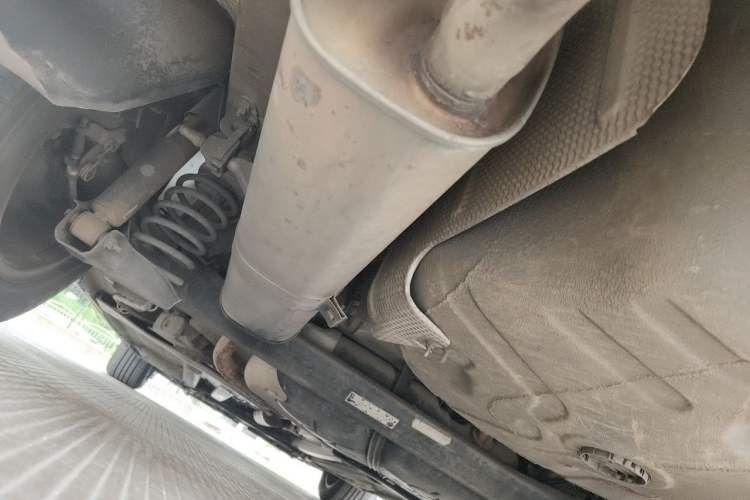 Used Citroen C4L 2013 1.8L Automatic Jingzhi Edition Chassis Rear Left