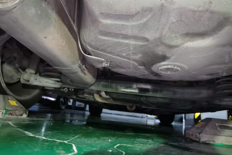Used Citroen C4L 2013 1.6 THP Automatic Impression Edition Chassis Rear