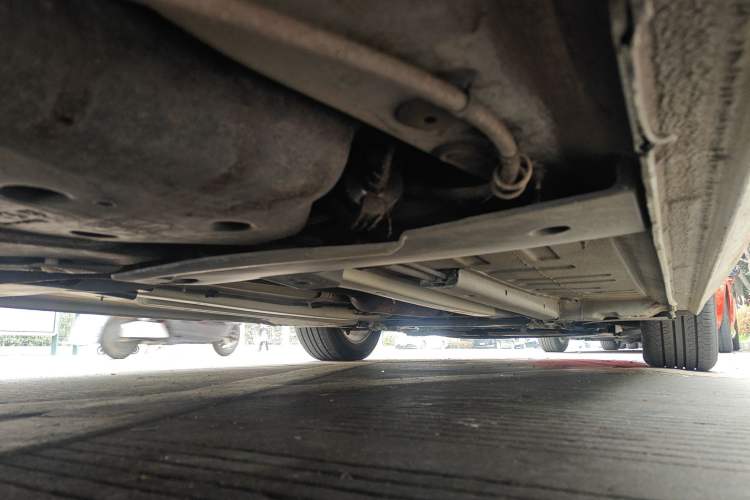 Used Citroen C4L 2013 1.8L Automatic Jingzhi Edition Chassis Rear Right