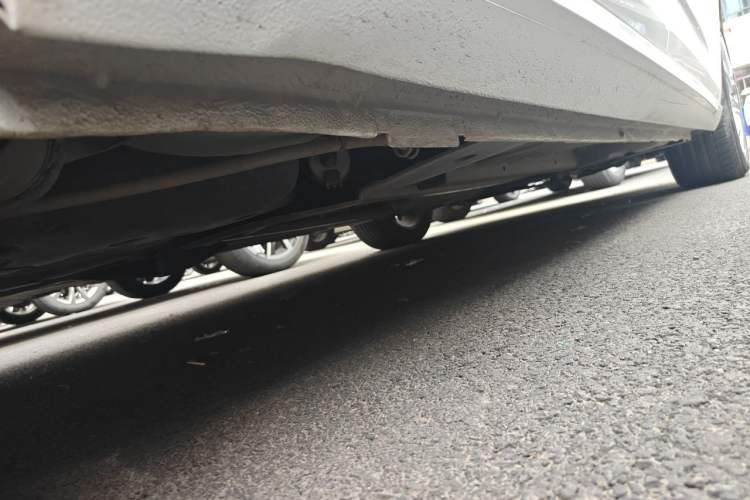 Used Citroen C4L 2013 1.6 THP Automatic Impression Edition Chassis Rear Right