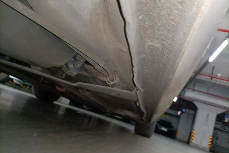Used Citroen C4L 2013 1.8L Automatic Jingzhi Edition Chassis Rear Right