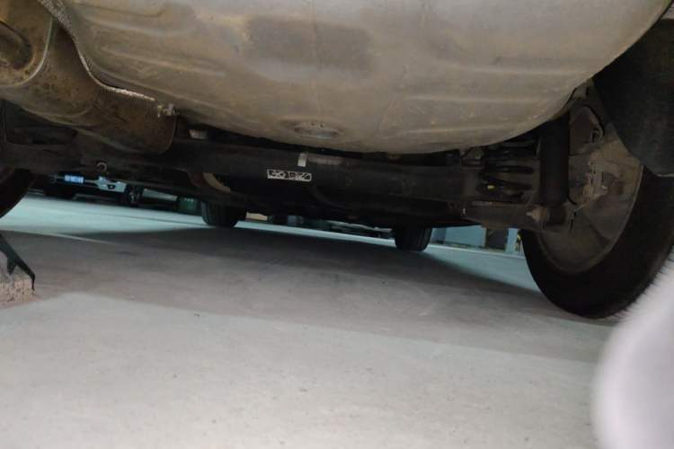 Used Citroen C4L 2013 1.6L Automatic Jingxiang Edition Chassis Rear